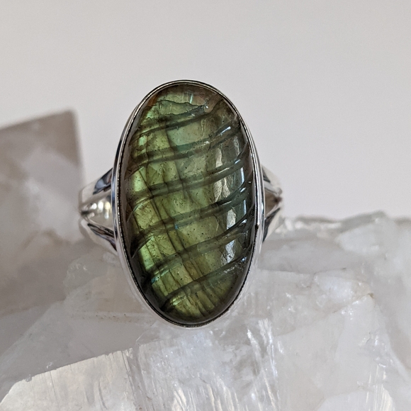 Natural Blue Labradorite, 925 Silver Ring size 8.5 - Picture 9 of 11